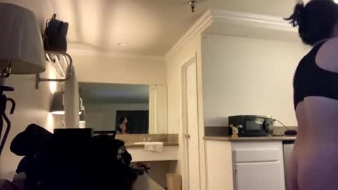 babygrl1800 online show from December 3, 1:10 pm