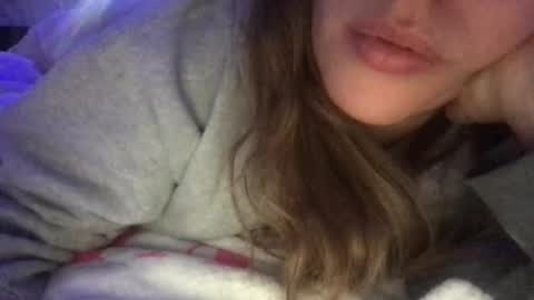 babyhoney333 online show from February 1, 3:05 am