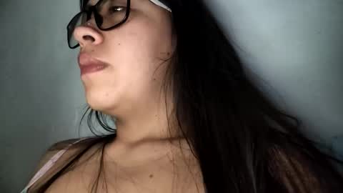  Gisselle  online show from April 5, 9:41 am