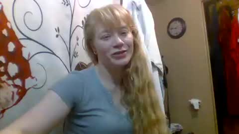 Badbitch520 online show from March 6, 3:01 am