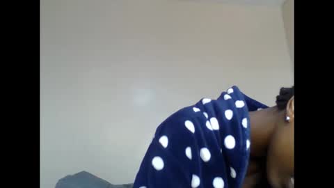 baddie_bunnie online show from April 11, 7:45 am