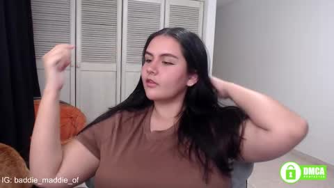 Snapshot of baddie_maddie_ chatting on October 7, 3:33 am want custom text me through my snap 3  online show from October 7, 3:33 am