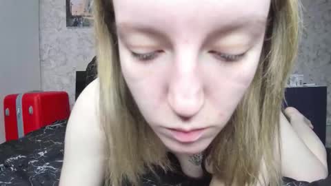 holly online show from November 2, 3:37 pm