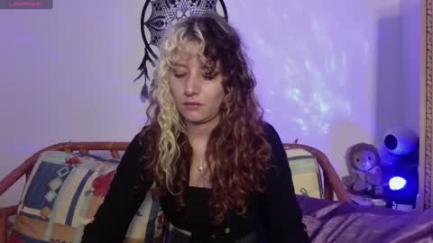 V E R O N I C A online show from January 20, 4:10 am