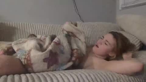 bansam1738 online show from March 3, 8:42 am