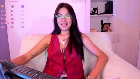  independet model online show from October 25, 4:53 am