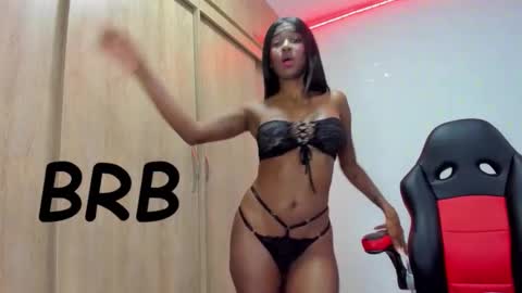 Nicolle  online show from January 16, 5:14 am