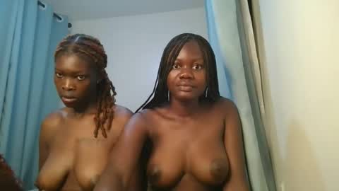 queen online show from March 15, 8:55 pm