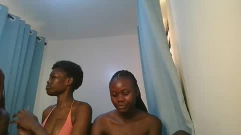 queen online show from March 26, 10:17 am