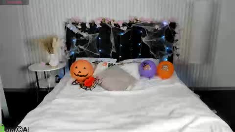 Snapshot of barbie_staze chatting on October 23, 2:28 am Barbie Staze online show from October 23, 2:28 am