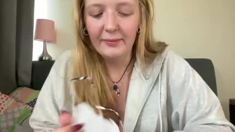 barbiegirl966 online show from February 4, 10:21 am