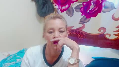 Snapshot of barbiemature chatting on October 10, 4:34 pm barbiemature online show from October 10, 4:34 pm