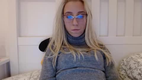 Lena online show from November 8, 5:51 pm