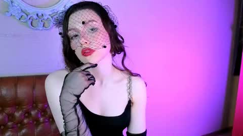 Ask me  online show from May 13, 10:59 pm