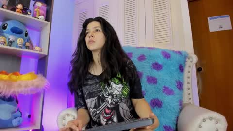 Batman kim  online show from October 2, 2:11 pm