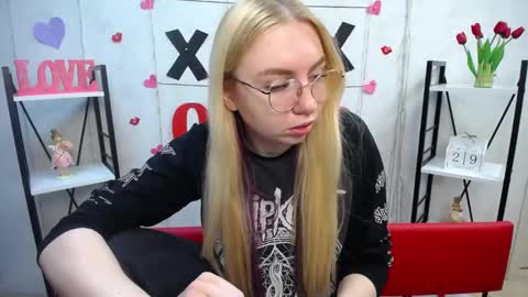 Snapshot of beatriceflyy chatting on January 29, 12:35 pm BeatriceFlyy online show from January 29, 12:35 pm