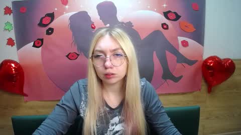 Snapshot of beatriceflyy chatting on October 14, 11:57 am BeatriceFlyy online show from October 14, 11:57 am