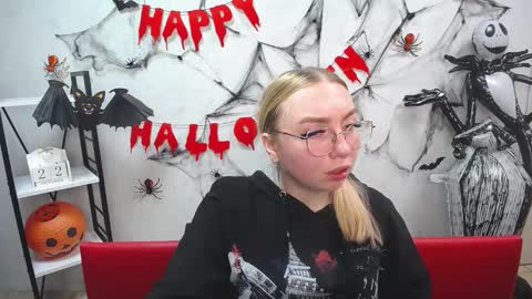 Snapshot of beatriceflyy chatting on October 22, 12:43 pm BeatriceFlyy online show from October 22, 12:43 pm