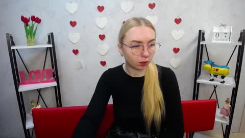 Snapshot of beatriceflyy chatting on December 7, 6:10 am BeatriceFlyy online show from December 7, 6:10 am