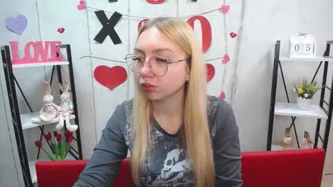 Snapshot of beatriceflyy chatting on October 5, 11:59 am BeatriceFlyy online show from October 5, 11:59 am