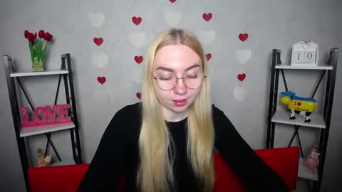 Snapshot of beatriceflyy chatting on December 11, 6:14 am BeatriceFlyy online show from December 11, 6:14 am