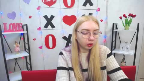 Snapshot of beatriceflyy chatting on February 19, 6:11 am BeatriceFlyy online show from February 19, 6:11 am