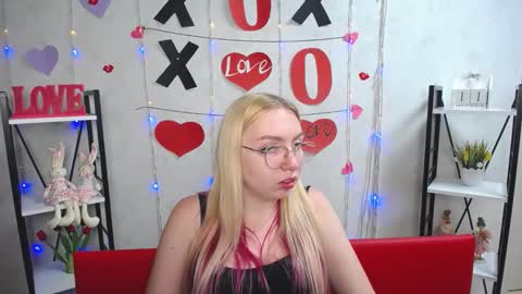 Snapshot of beatriceflyy chatting on September 11, 3:56 pm BeatriceFlyy online show from September 11, 3:56 pm