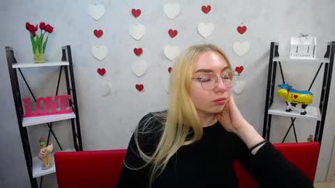 Snapshot of beatriceflyy chatting on December 11, 4:52 pm BeatriceFlyy online show from December 11, 4:52 pm