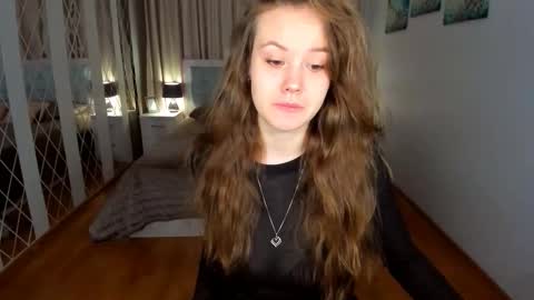 BeatriceWild online show from April 10, 11:05 am