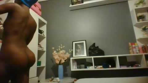 Lil stunner online show from January 5, 8:01 pm