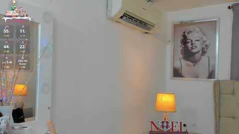 Ariana Reyes online show from December 18, 12:43 pm