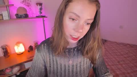 Snapshot of beautyeliise chatting on February 3, 9:08 am Eliise online show from February 3, 9:08 am