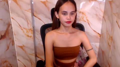 becca online show from April 15, 1:17 am