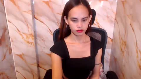 becca online show from April 3, 12:30 am