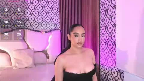 BELLA online show from November 28, 3:26 pm