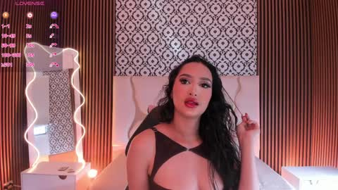 BELLA online show from April 1, 1:41 pm