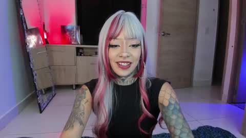 Daniela  ur fav living dead girl  online show from February 3, 11:40 pm