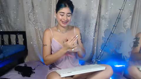 modelo independiente online show from December 13, 11:17 pm