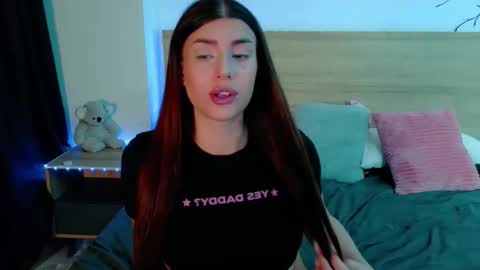 bella_davis_love online show from December 13, 8:04 pm