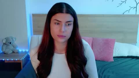 bella_davis_love online show from December 14, 8:14 pm