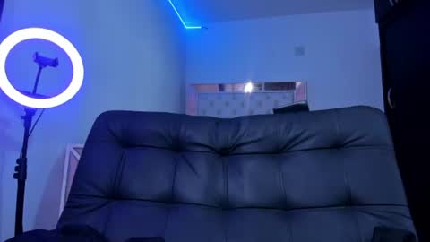 bella_hamilton online show from August 7, 2:29 am