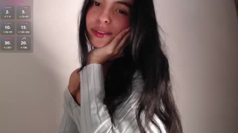 Snapshot of bella_musee chatting on February 11, 1:52 am   online show from February 11, 1:52 am