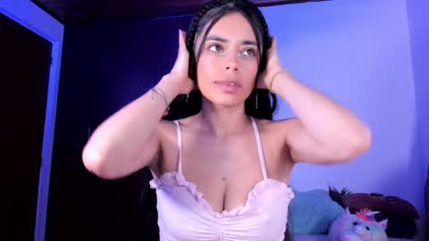 Valeria Model Independent online show from December 6, 4:14 am