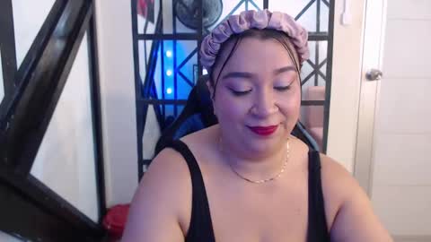BELLA  online show from October 11, 12:30 pm