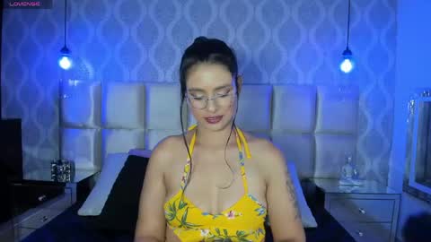 bellaagrace online show from April 2, 3:59 am