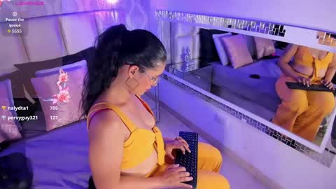 bellaagrace online show from April 3, 4:10 am