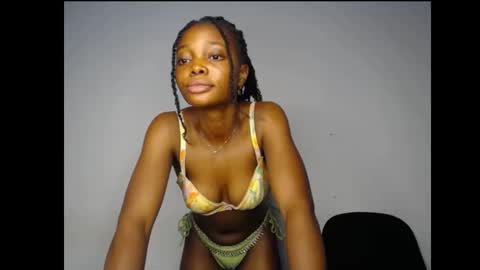 bella online show from December 5, 7:59 pm