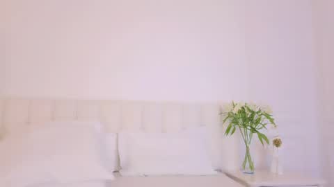 Bella online show from April 18, 7:33 am