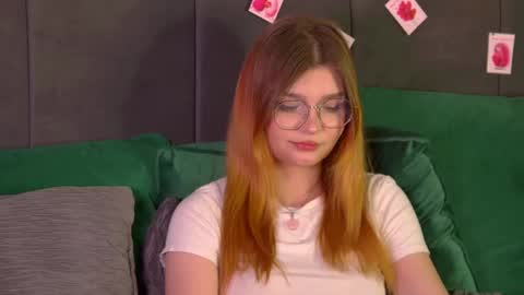 BellaMarebelle online show from February 16, 5:35 pm