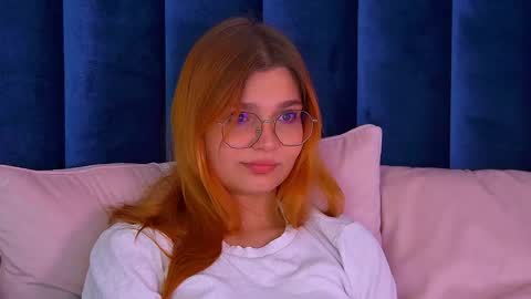 BellaMarebelle online show from October 17, 5:10 am